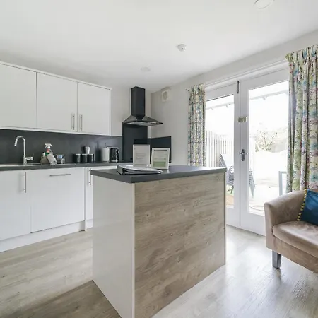 Holiday home Yew - Woodland